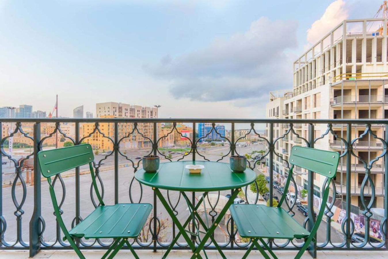 Apartment Mundo - Exquisite 2-br W Balcony At Saifi Village Beirut