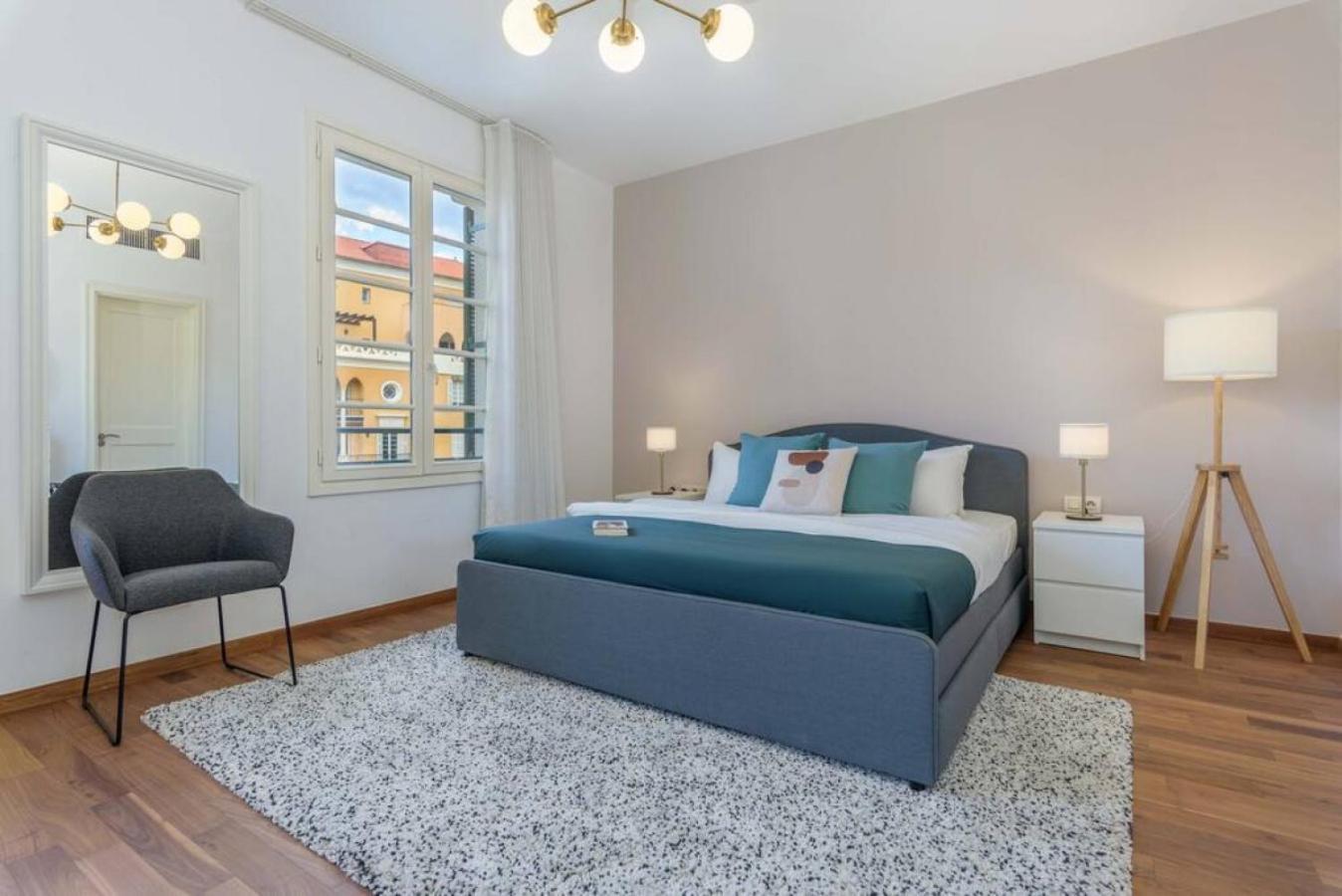 Apartment Mundo - Exquisite 2-br W Balcony At Saifi Village *
